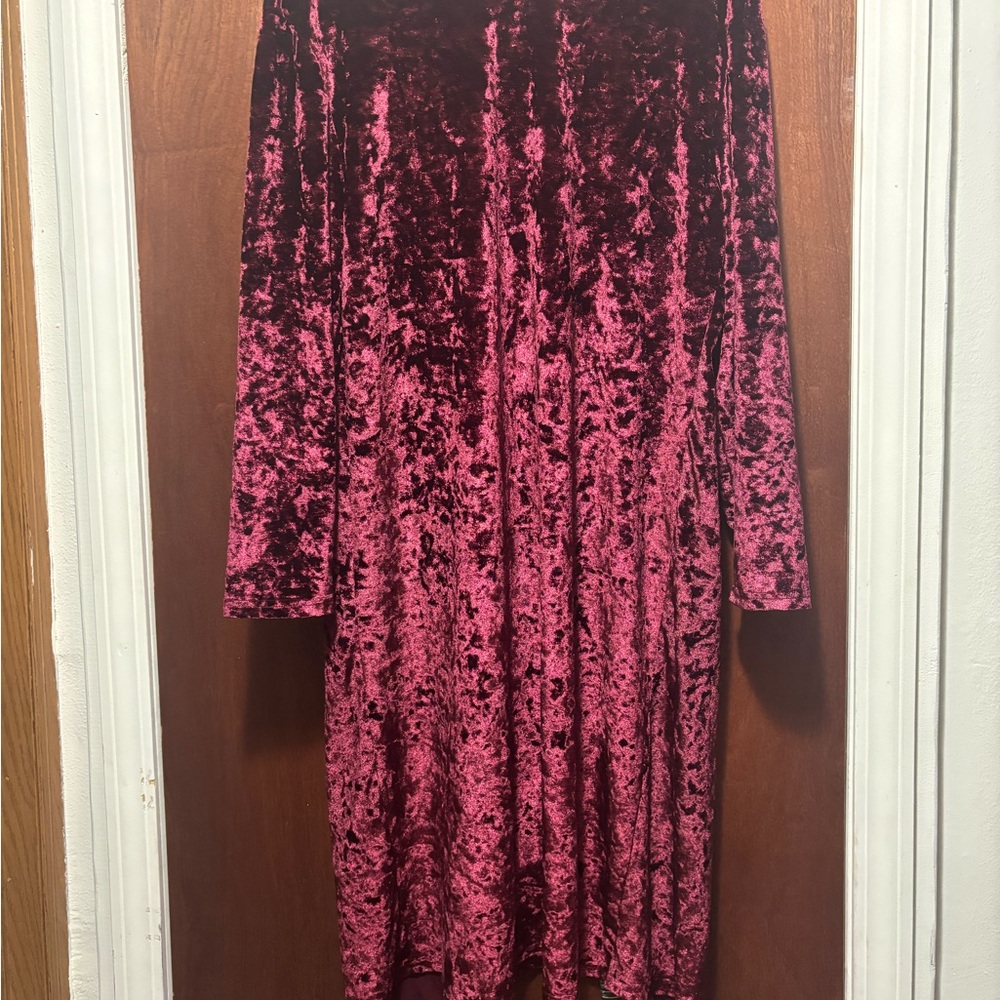 Sterling Kreek Women's Wine and Dine Velvet Duster - Picture 6 of 6